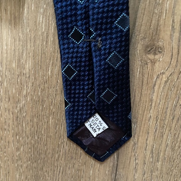 Christian Dior mens silk tie - Picture 3 of 3